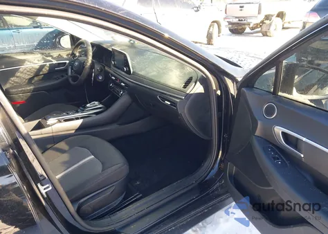 2021 Hyundai Sonata Se z USA, uszkodzony, nr VIN 5NPEG4JA3MH071914